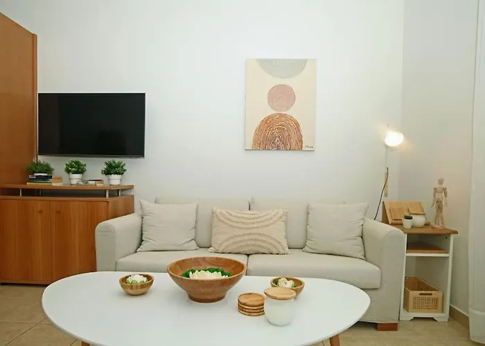 Myrto's Luxury House